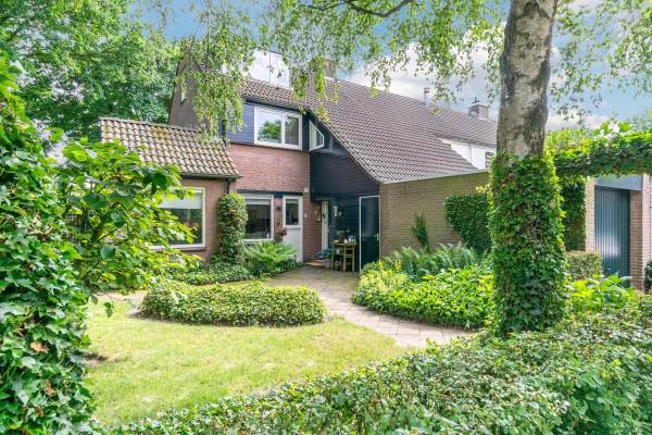Woning Roussillonhof 1 Eindhoven