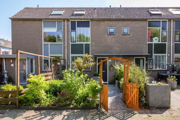 Woning Paardenweide 146 Zwaag