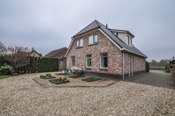 Woning Riegshoogtendijk 8 Hollandscheveld