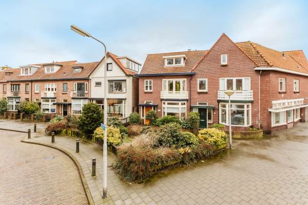 Woning Jan Pieterszoon Coenstraat 143 IJmuiden