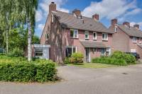 Woning Van den Waarsenburglaan 1 Nuenen
