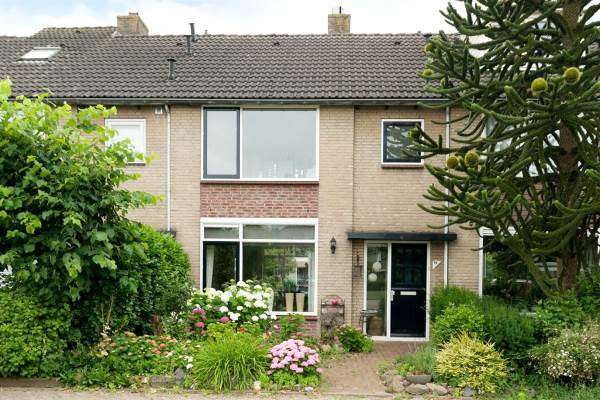 Woning T.M.C. Asserplantsoen 14 Zetten
