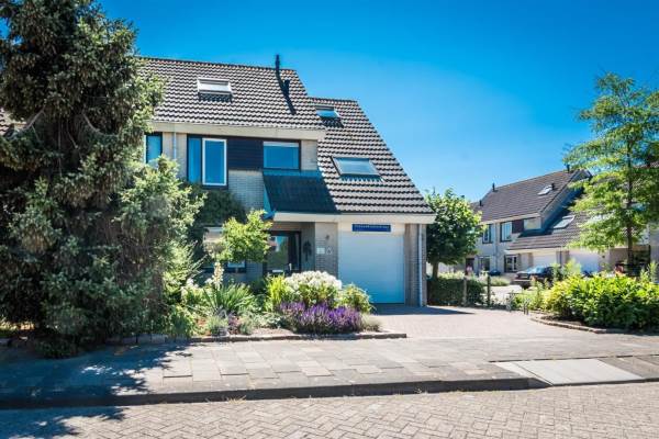 Woning Sneeuwklokjestraat 2 Almere