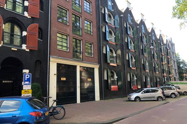 Garage Nieuwe Uilenburgerstraat 11 Amsterdam