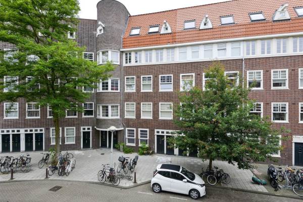 Woning Bataviastraat 67 Amsterdam