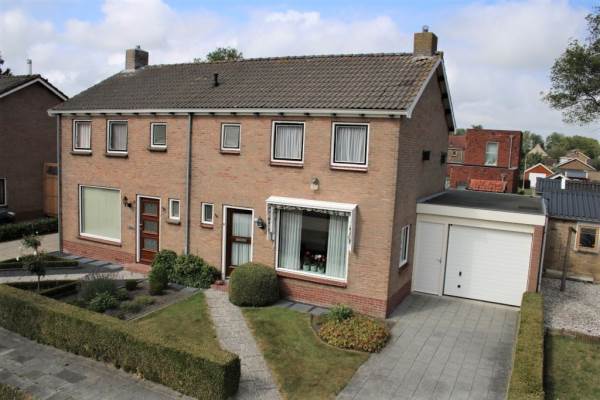 Woning Jan Willem Frisostraat 2 St.-Annaparochie