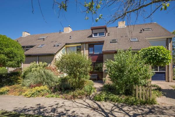 Woning Binnensingel 24 Strijen