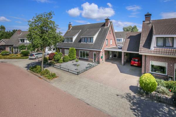Woning Dirk Ruitenbeekstraat 46 Nijkerkerveen