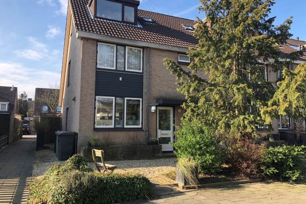 Woning van Limburg Stirumplantsoen 10 Zwijndrecht