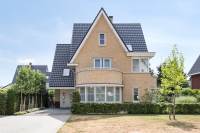 Woning Mahoniehout 12 Houten
