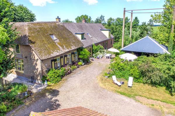 Woning Oostveenseweg 15 Schipluiden