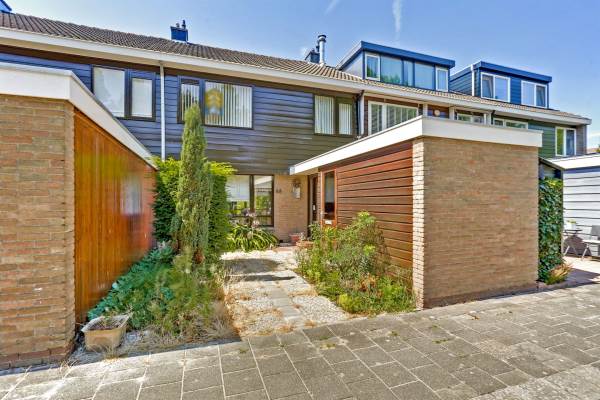 Woning Iepenlaan 68 Spijkenisse