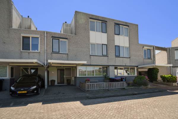 Woning Marga Klompéstraat 73 Spijkenisse