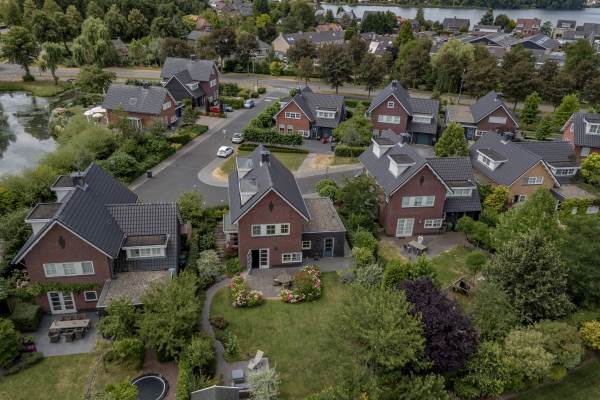 Woning Hof van Weede 9 Maasdam