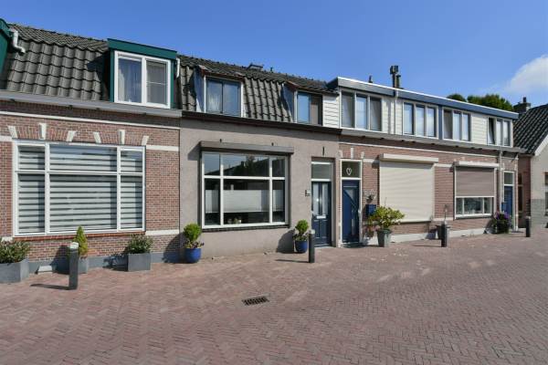 Woning J.W.C. Bloemstraat 35 Alphen aan den Rijn