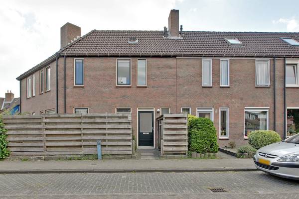 Woning van Leeuwenhoekstraat 33 Hoogeveen