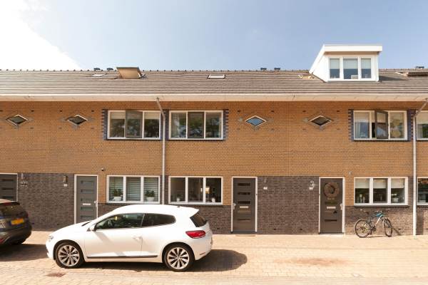 Woning Dadelgaarde 111 Hendrik-Ido-Ambacht