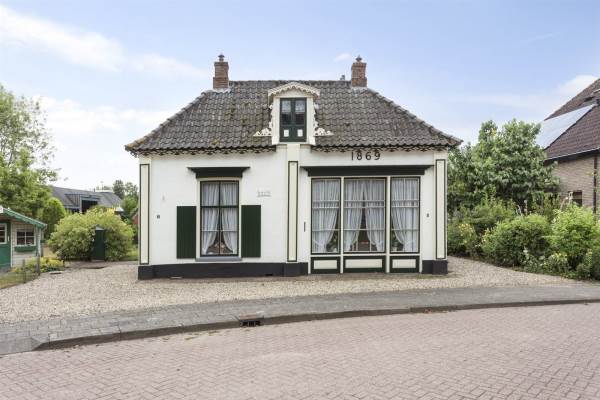Woning Dorpsplein 7 Nijbroek