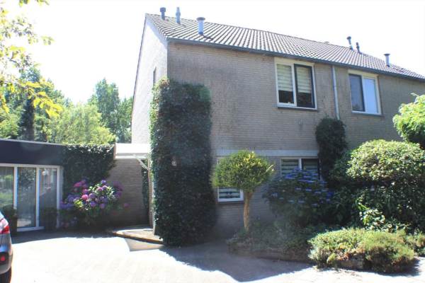 Woning Damastberg 54 Roosendaal