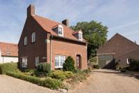 Woning Kanaalstraat 2 Roosteren