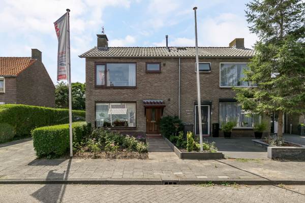 Woning Margrietstraat 10 Spijkenisse