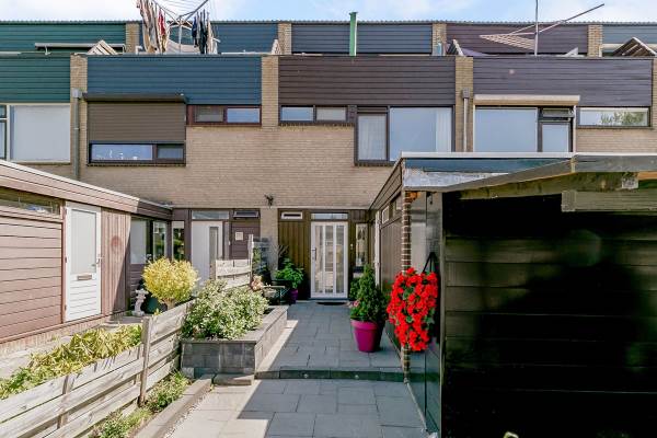 Woning Pijnboomstraat 19 Spijkenisse