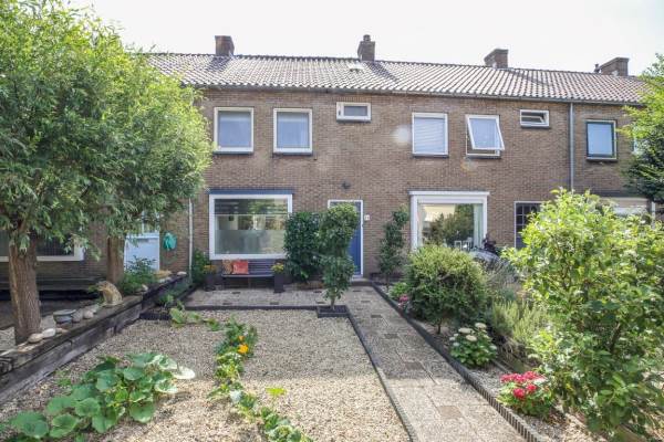 Woning Prins Bernhardstraat 18 Moordrecht