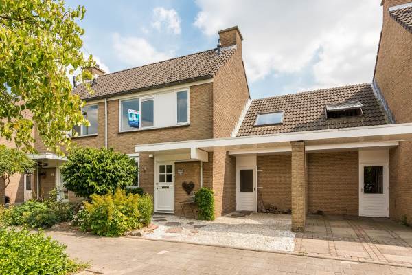 Woning Aelbert Cuyplaan 55 Hendrik-Ido-Ambacht