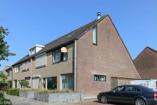 Woning Esdoornstraat 33 's-Gravenpolder