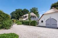 Woning Grolweg 1 Hall