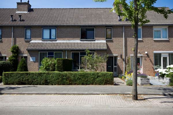 Woning Middelgronden 33 Huizen