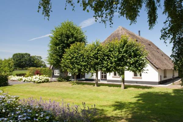 Woning Stationsweg 99 Emst