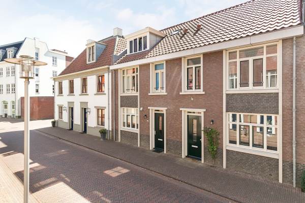 Woning J. Reyneke van Stuwestraat 28 Maarssen