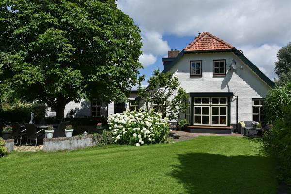 Woning Schoolstraat 121 Nijkerkerveen