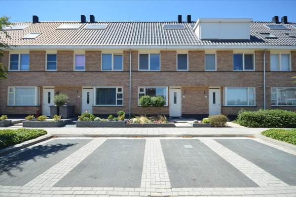 Woning Pastoor L. Pullenlaan 16 De Kwakel