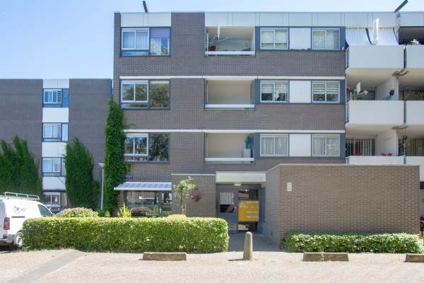 Woning Montfoorthof 155 Amsterdam