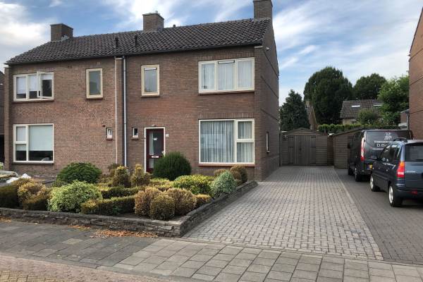 Woning Simon van den Berghstraat 26 Geffen
