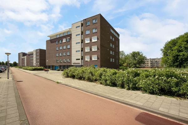 Woning Lokkertsemolenweg 236 Hoogvliet Rotterdam