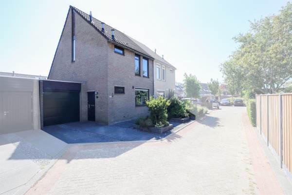 Woning Karperveen 405 Spijkenisse
