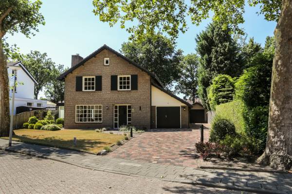 Woning Eenlandsweg 19 Halsteren