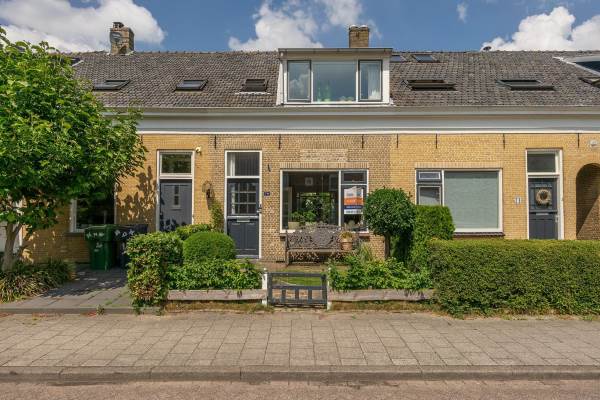 Woning Karel Doormanstraat 76 Oud-Beijerland