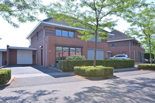 Woning Laan van Westfalen 152 Geleen