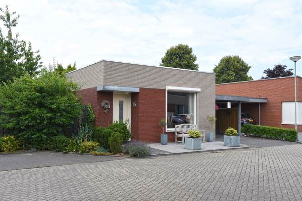 Woning Lindanusstraat 15 Helden