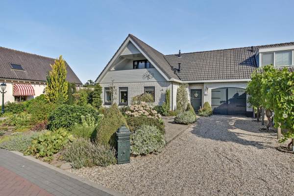 Woning Kerkweg 18 Tienhoven Zh