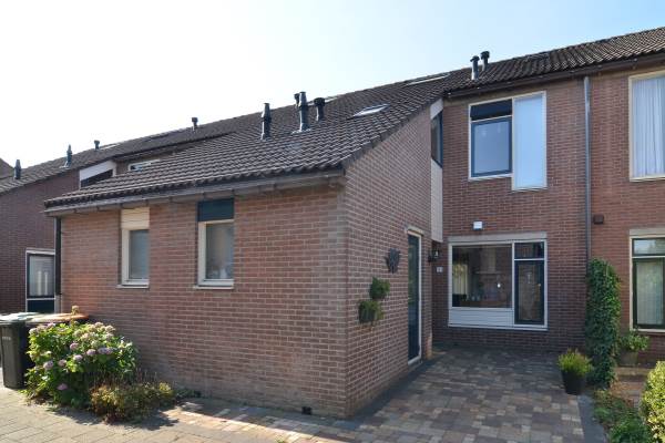 Woning Oostercluft 123 Steenwijk