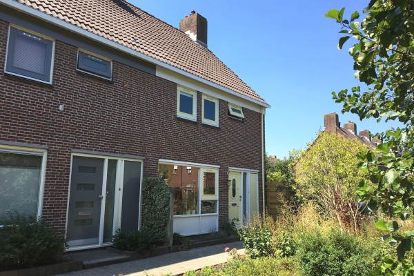 Woning Klagerstuin 95 Zwaag
