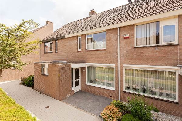 Woning Bronsmos 36 Nieuwerkerk aan den IJssel