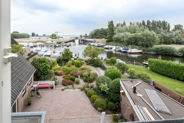 Woning Nieuwlandsedijk 108 Lage Zwaluwe