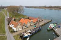 Woning Westhavenzijde 11 Puttershoek