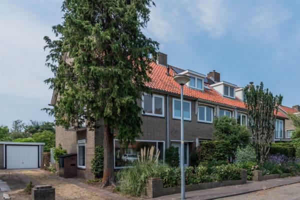 Woning Albertine Agneslaan 15 Naarden